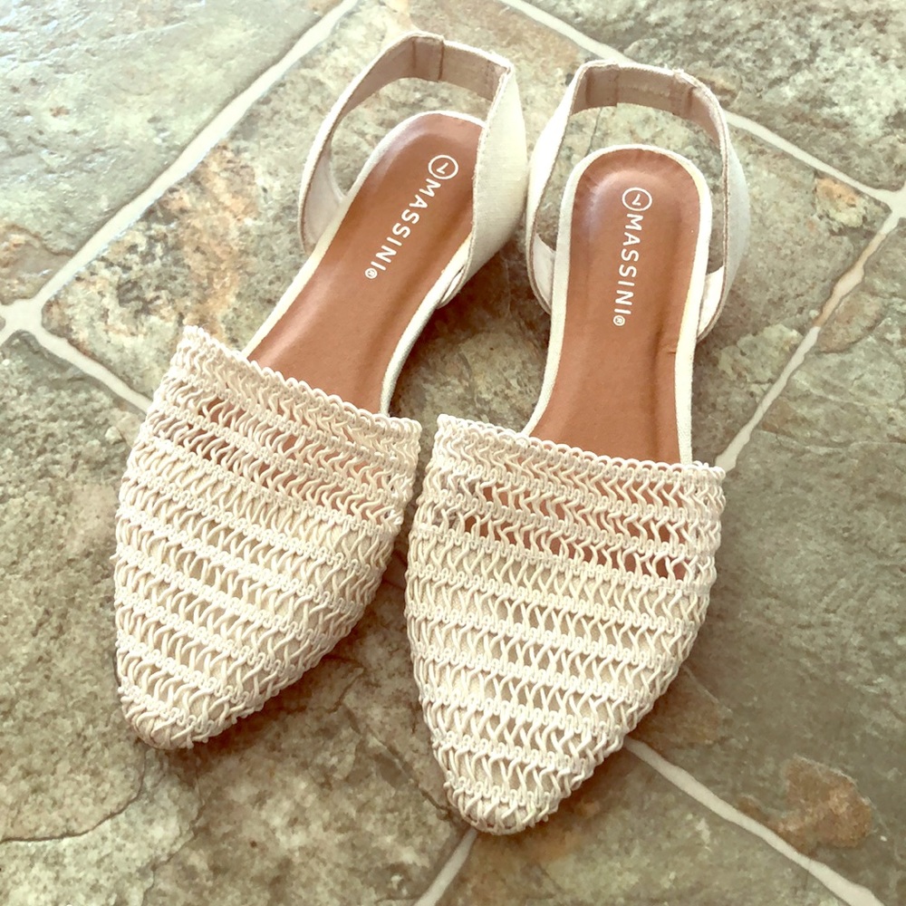Massini flat shoes